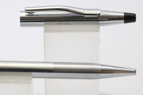 Vintage kreuz - (um, 1976)