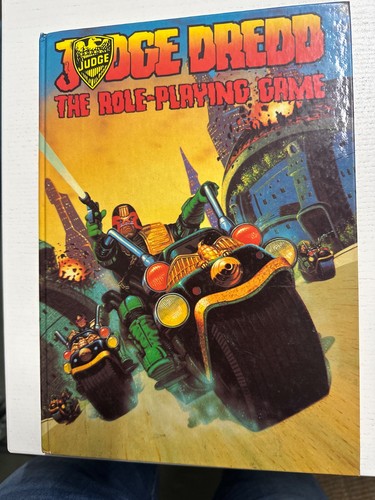 Judge dredd rpg von games - rpg,