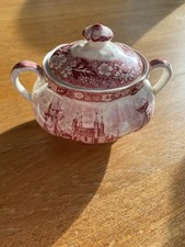 Englisches Geschirr rot