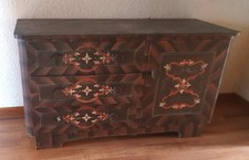 Handbemalte Bauerntruhe aus