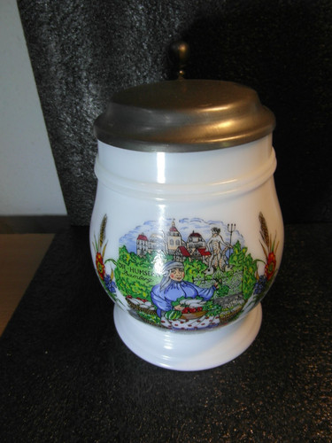Bierkrug mit zinndeckel - -,