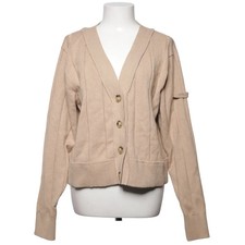 Victoria Beckham, Strickjacke
