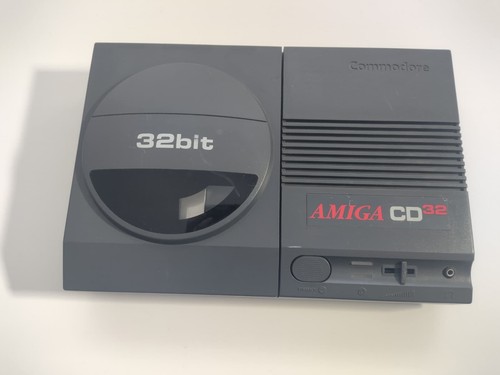 Amiga cd32 konsole - amiga,