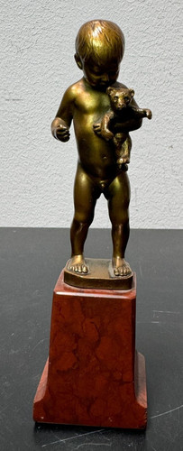 Bronzefigur junge mit teddy - bronzefigur,,