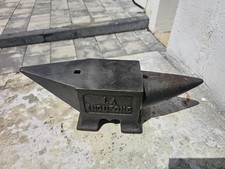 Antiker amboss la - amboss, „la