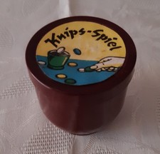 Flohspiel im Bakelitbecher, Knips-Spiel, 6 Farben, mit Spielanleitung