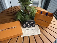 Louis Vuitton Pochette