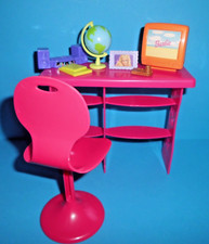 %***Barbie Schreibtisch mit Stuhl,Globus,Radio,Bildschirm,Buch,Bild,Kamera***%