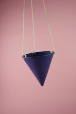 postmoderne Blumenampel