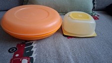 Tupperware drehbare Servierplatte 4 Fächer Snackplatte Orange 27cm+klein KäseMax