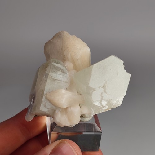 Apophyllit stilbit stufe - 🔥apophyllit,