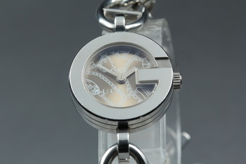 Fast neuwertig gucci g charm - g,