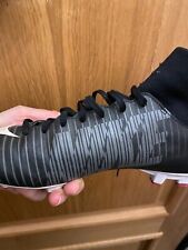 Fussballschuhe Nike neu Gr. 35