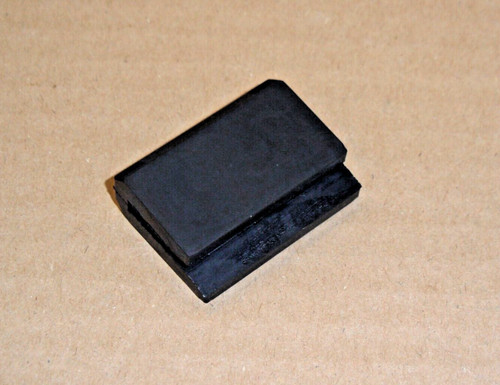Lagergummi zum tank - zum, oben