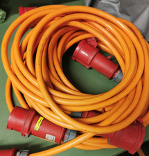Drei Stück CEE-Verlängerungen 32A , H07BQ-F 5G2,5 , 2x7m + 1x11m orange