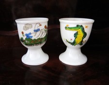 2 Porzellan-Eierbecher aus