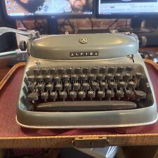 Alpina SK24 / mechanische Schreibmaschine / Defekt!!! / im Koffer