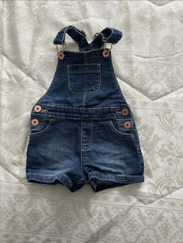 Süße kurze jeans latzhose - kurze, jeans-latzhose
