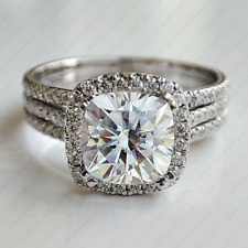 2.1 TCW Cushion Moissanit Halo