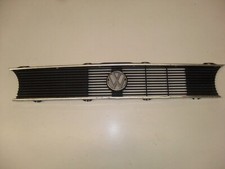 VW Golf 1 Cabrio Kühlergrill mit polierten Leisten
