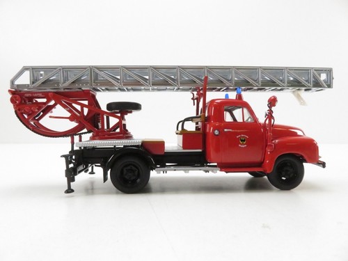 Minichamps 439 051070 opel - minichamps,