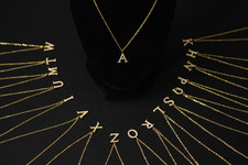 Buchstaben Halskette mit