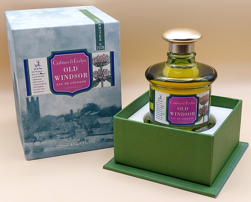 Crabtree evelyn old - &,