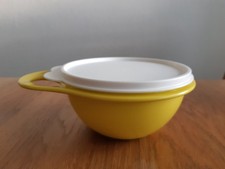 Tupperware kleine Schüssel, Maximilian, Dose, 600 ml gelb /weiß, neuwertig