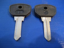 Piaggio - Vespa / Ape Car, APE TM 703 - Zünd-Schlüsselrohling CEA SP10P