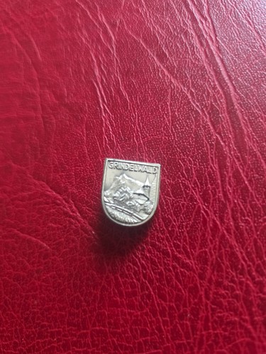 Alte anstecknadel - ,
