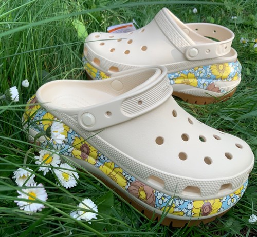 Crocs retro blumen mega crush - retro,