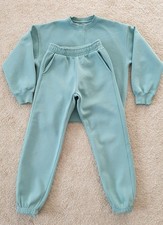 kuschelweicher  Freizeitanzug / Trainingsanzug / Anzug von ZARA