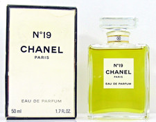 Chanel No 19  Eau de Parfum /