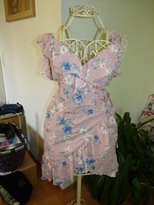 H&M Divided Wickelkleid Gr. 36 rosa mit blauen Blumen und Rüschen