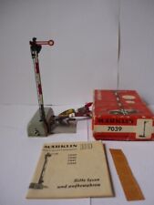 Märklin HO Hauptsignal 7039 mit Bodenplatte mit OVP