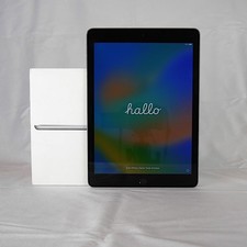 Apple iPad 5 generation A1822 32GB space gray, 3,5mm Kopfhöreranschluss defekt