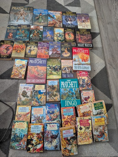 Terry pratchett discworld - pratchett,