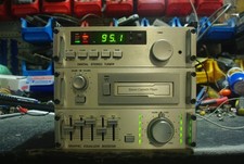 Oldtimer Auto HiFi Turm Autoradio, Kassettenspieler. 5 Band Equalizer