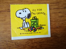 Vintage Peanuts Aufkleber Sticker Snoopy "Go for the Treats" 1958 gelb 6x5cm RAR