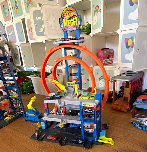 Hot wheels mega garage - mega,