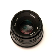 7Artisans 35mm f/1.4 Objektiv für Fuji X-Mount