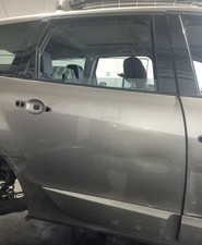 821005429R RECHTE HINTERE TÜR