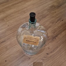 alter Glasballon Weinballon Glasflasche Wasser Wein Flasche Vintage