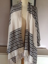 Umhang Cape Stola H&M