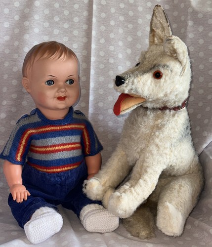 Ddr babypuppe mit altem hund - altem,