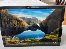 Surface Pro 4 (1724) i5 Processor 128 GB/Go 4GB/Go-RAM mit OVP ,Win 10 Pro
