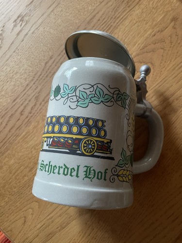 Bierkrug zinndeckel - bierkrug,