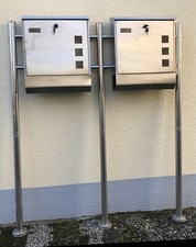 Edelstahl Briefkästen mit Standsäulen, Höhe 125 cm, Breite 100 cm  