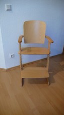 mitwachsender Hochstuhl mit Tischchen (nicht auf dem Foto) von Geuther