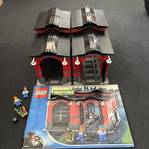 Lego 10027 train engine - 10027, shed